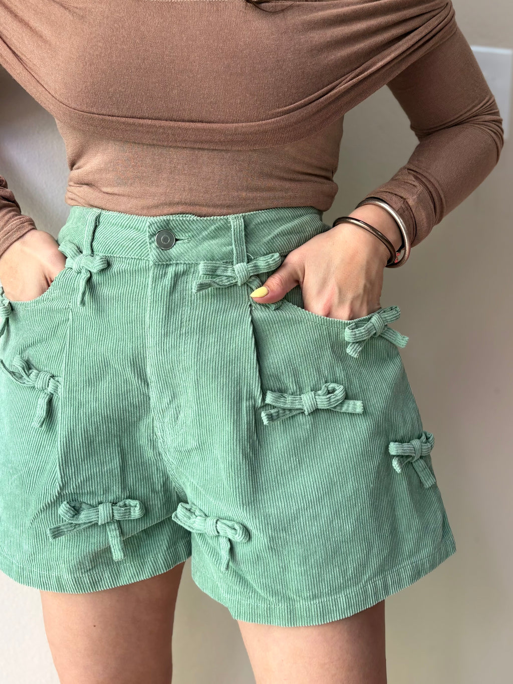 Bow Mint Short